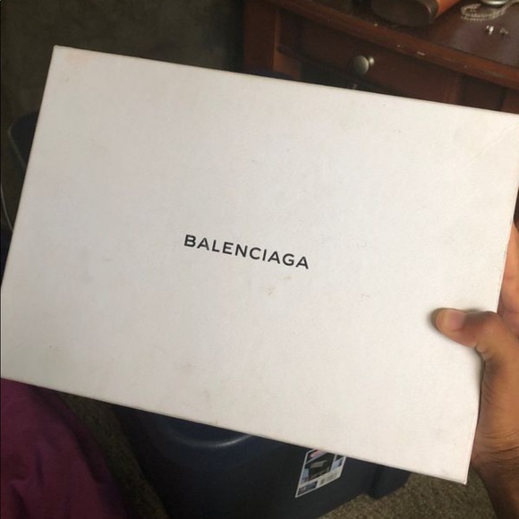 Balenciagas arenas worn 1 time for prom - Picture 2 of 8